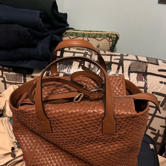 Tory Burch Tote in beautiful brown. New without tugs. - Picture 6 of 6